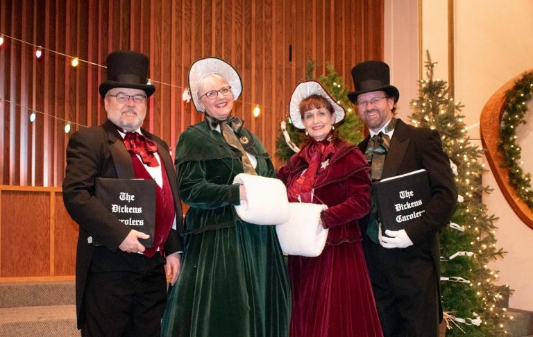 The Dickens Carolers | Canby OR